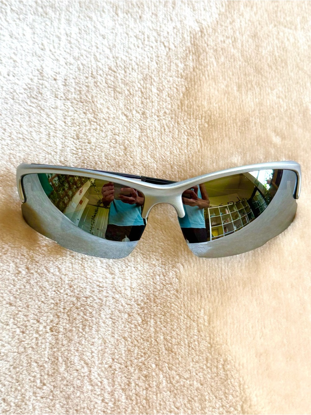 Vintage Y2K Sporty Silver Mirror Sports Sunglasses